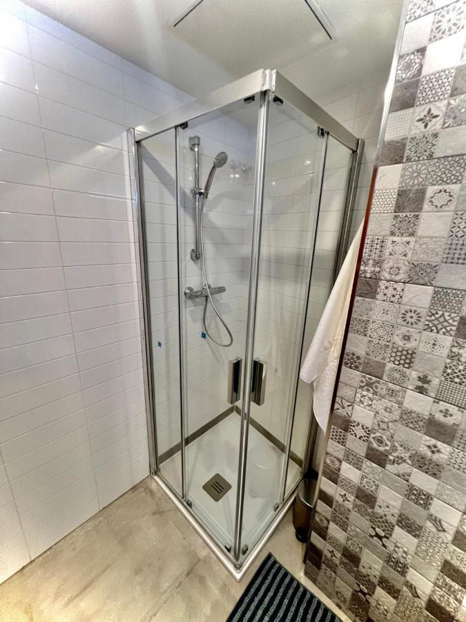 Apartament Homely Av Rosaleda Centro Historico